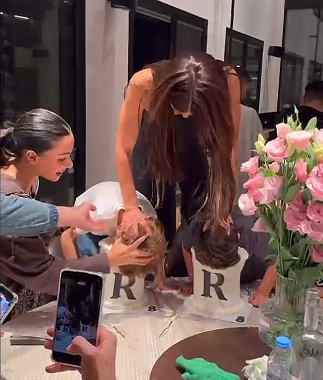 מיכל הקטנה וילדיה ריף וריי