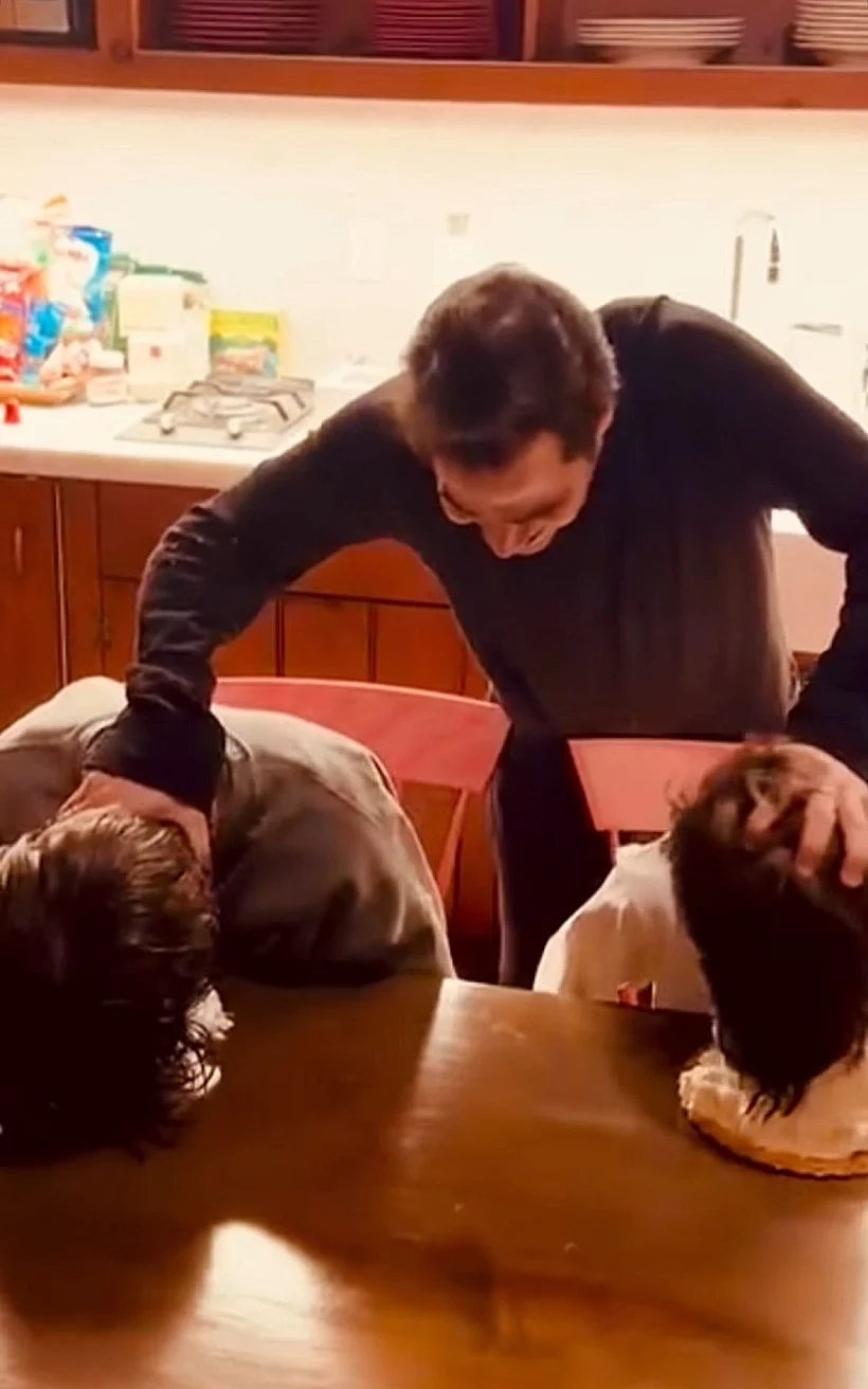 אביב גפן עם דילן ואליוט