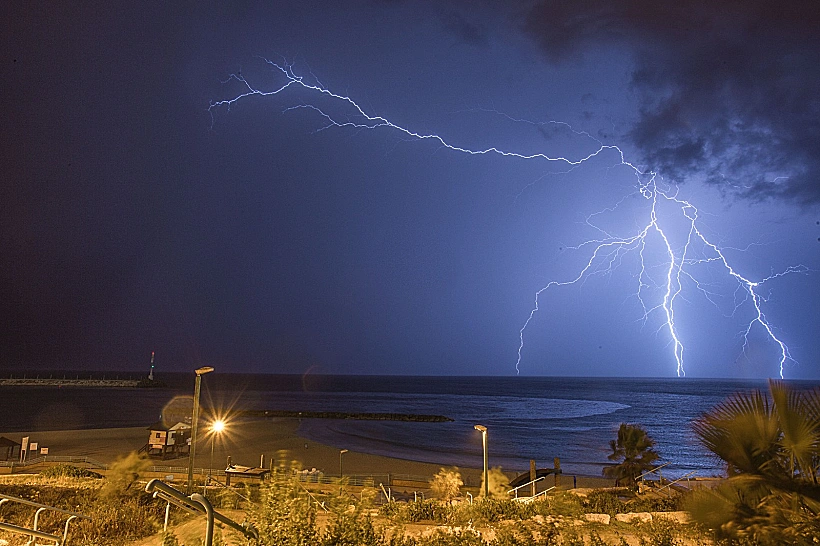 ברקים באשקלון. ארכיון