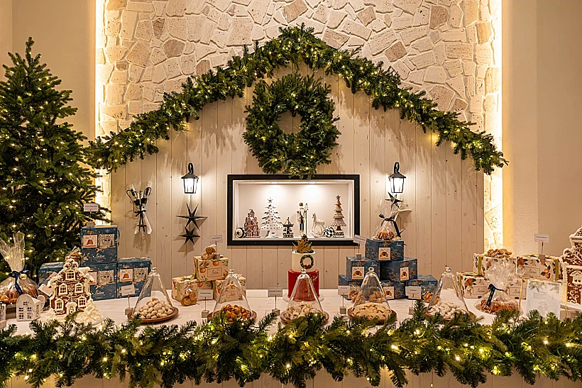 חג המולד במלון City of Dreams Mediterranean