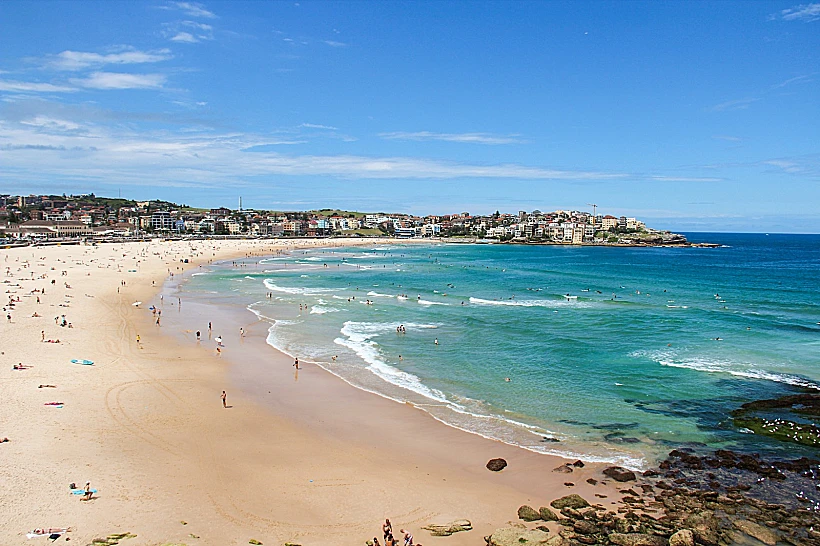 חוף בונדי בסידני (ארכיון)