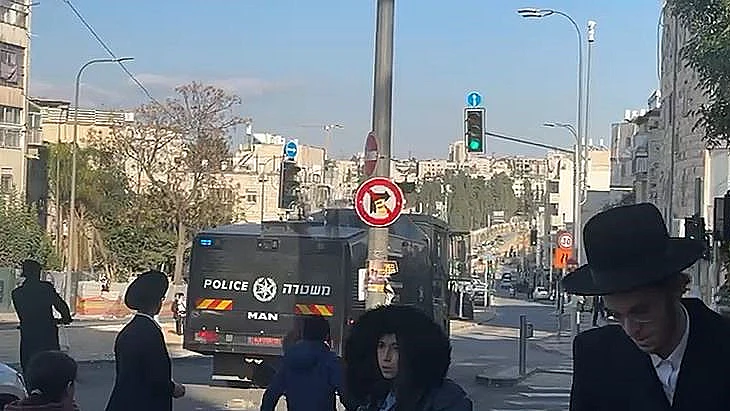 מהומות בירושלים: חרדים תקפו שוטרים