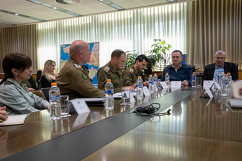 השרים ישראל כ"ץ ויריב לוין בדיון על הקמת טריבונל צבאי