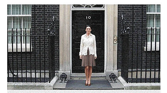 גיליין מקסוול בדאונינג 10