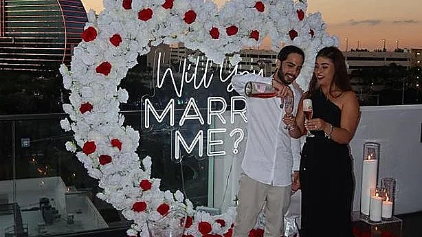 שורד השבי מתן צנגאוקר ואילנה גריצווסקי במעמד האירוסין