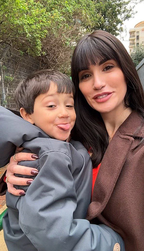 שיר אלמליח ובנה גבריאל