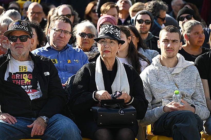 קבלת שבת בכיכר החטופים