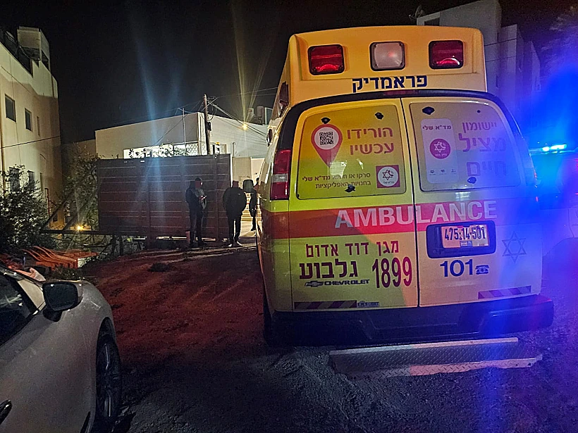 אמבולנס בנצרת בלילה בחושך