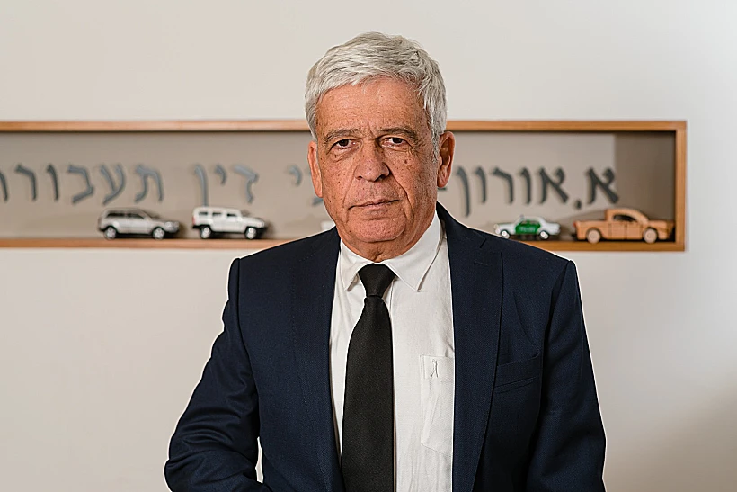 עו"ד אילון אורון