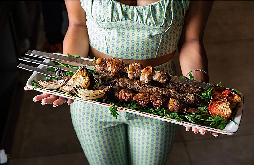 שיפודים מכל הסוגים - גם קז'ואל וגם פרימיום