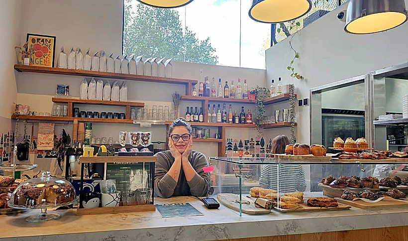 שירן פומרנץ מבית הקפה נוילנד