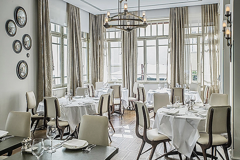 מסעדת אלנה במלון דה נורמן