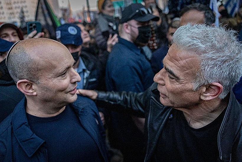 בנט ולפיד בעצרת נגד חוק הפטור