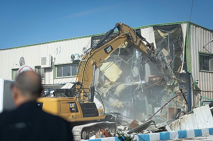 הריסת מתחם אונר"א בירושלים