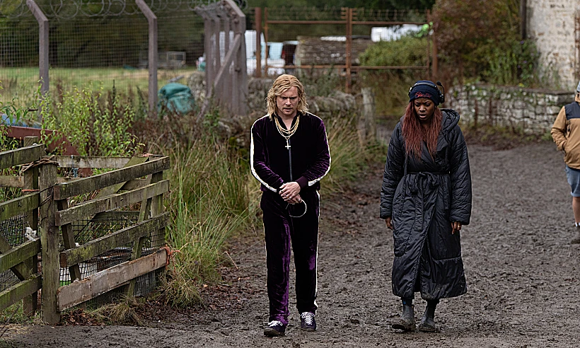 מתוך "28 שנה אחרי: "מקדש העצמות"