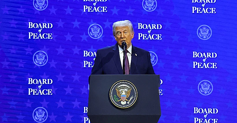 הנשיא טראמפ מציג את מועצת השלום