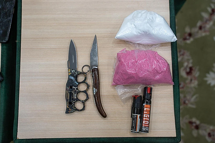 אמצעי לחימה שאותרו במבצע בחברון