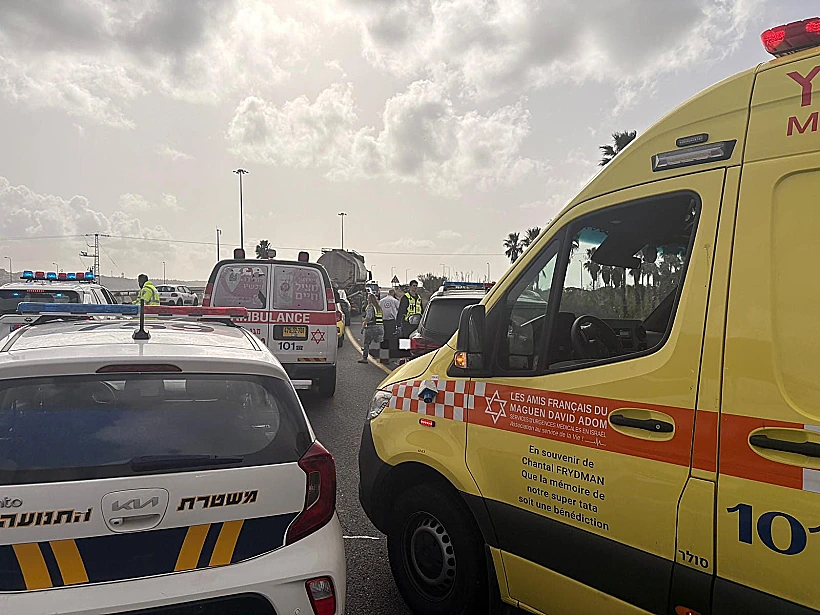 זירת התאונה בכביש 2 סמוך לזכרון יעקב