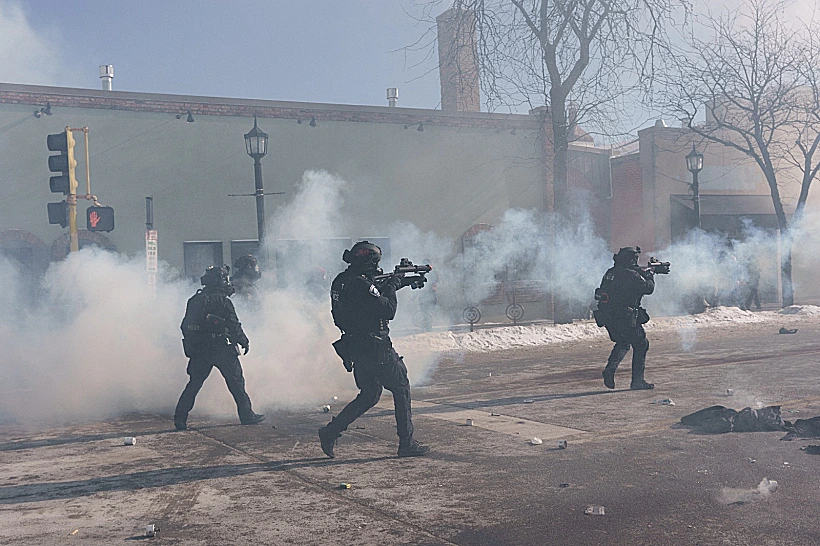 עימותים במיניאפליס אחרי תקרית הירי באלכס ג'פרי פרטי