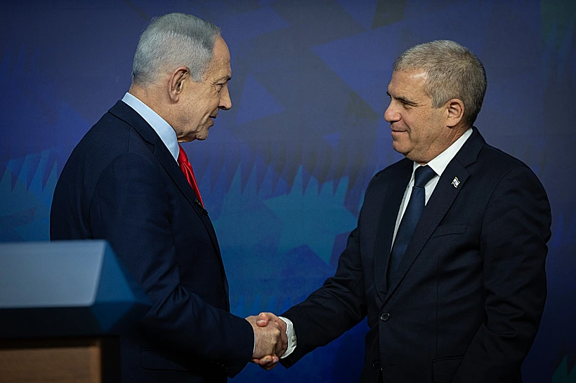 רה"מ נתניהו ותא"ל במיל' גל הירש במסיבת העיתונאים