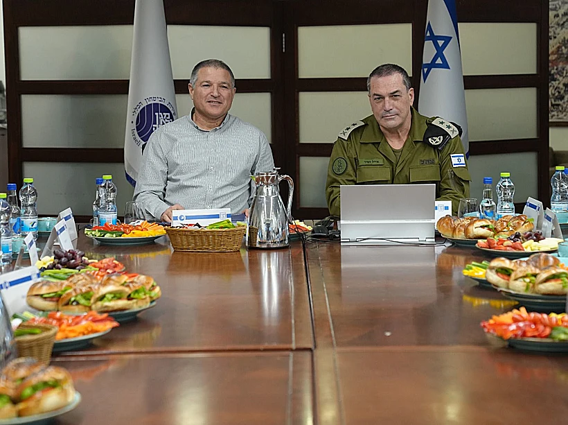 דוד זיני ואייל זמיר במטה השב"כ