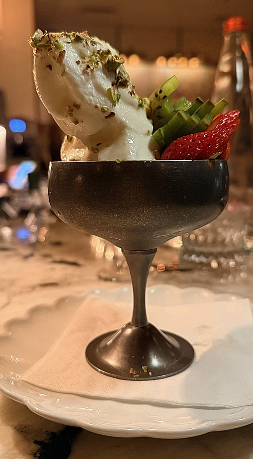 גלידת מי זהר במסעדת "O"