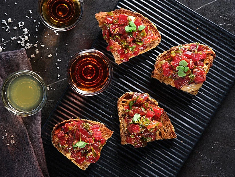 ברוסקטת טונה