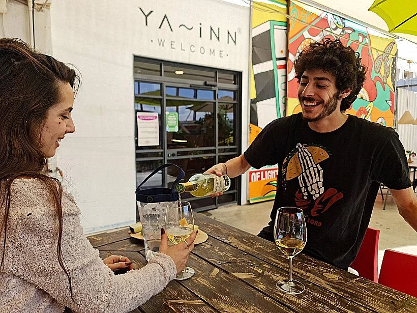 "יינות אילת"