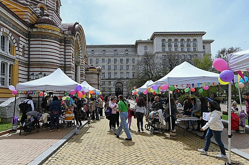 שוק פסחא בסופיה ליד בית הכנסת
