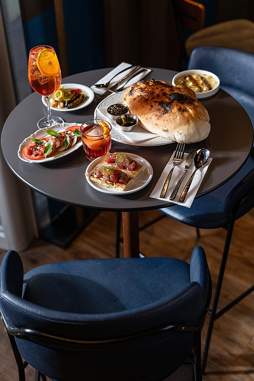 וולנטיינס במסעדת פלומינו