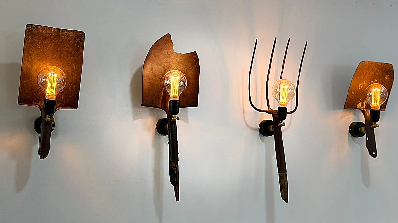 עבודה מתוך תערוכת 'בין קיבוץ לבית'