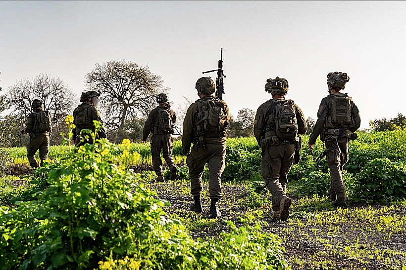 חיילים מבצעים אימון ברמת הגולן