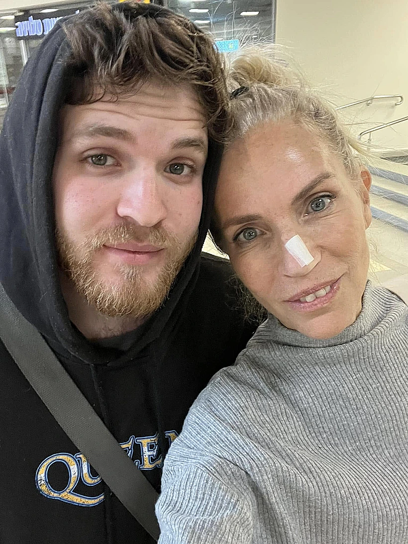 שרון פרי ובנה