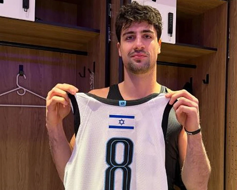 דני אבדיה וגופיית האולסטאר