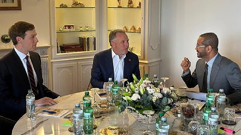 שר החוץ של עומאן עם ויטקוף וקושנר בז'נבה