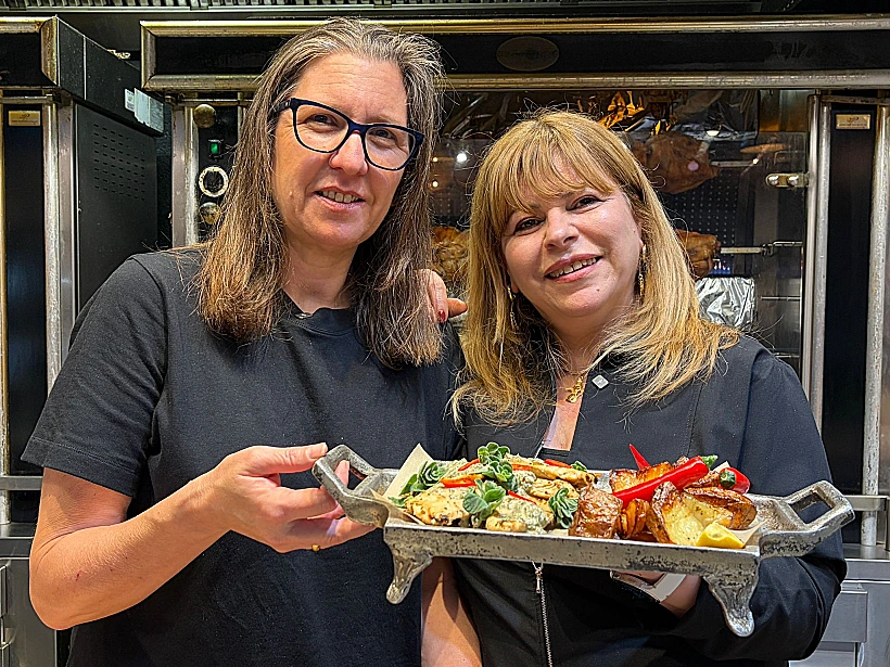 לונה זרייק ב"צ'יקן רוסטרי"