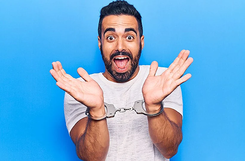 מאושר שנעצר, אילוסטרציה