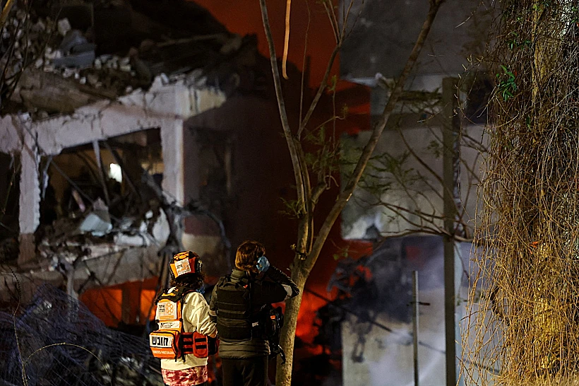 זירת הפגיעה הישירה בתל אביבAt 1