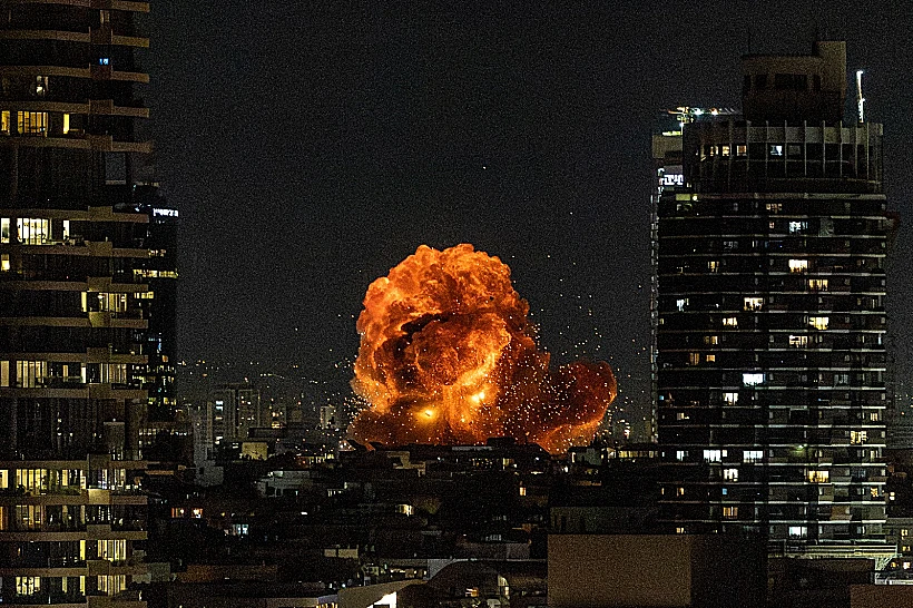 תיעוד הפגיעה הישירה בתל אביב