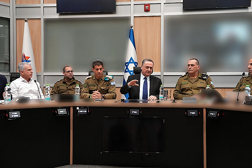 שר הביטחון כ"ץ בבור בקריה