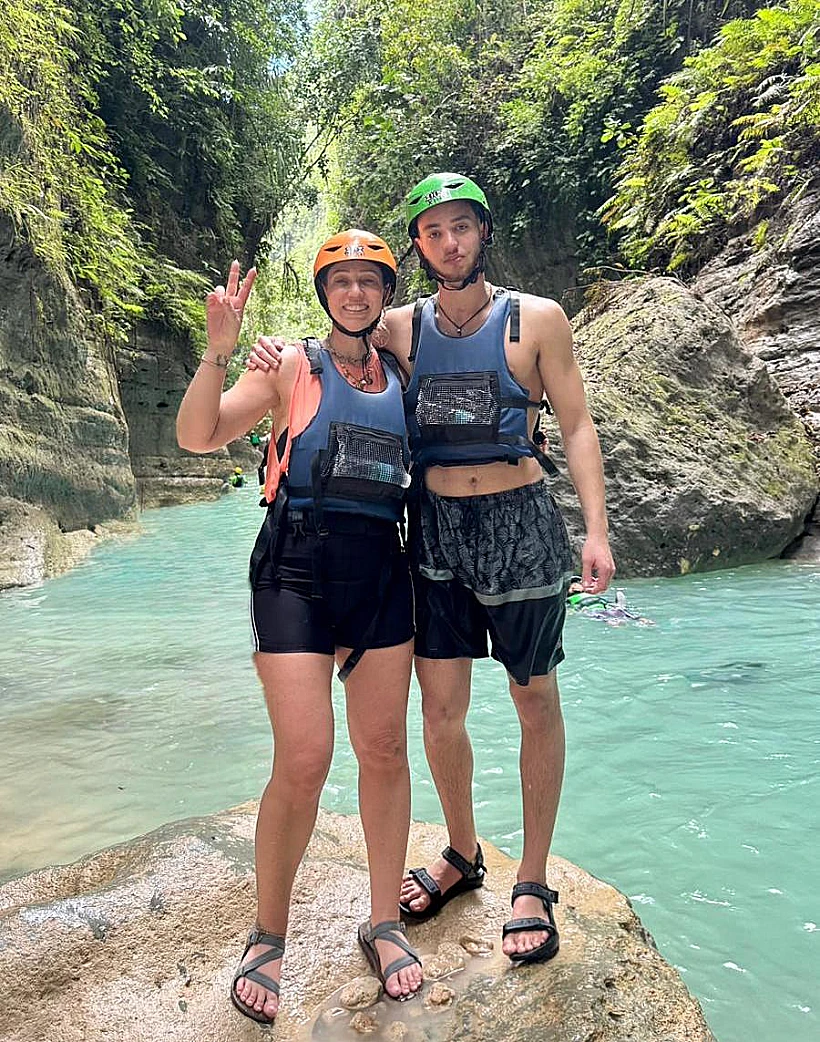 נילי ורזי מרגי בפיליפינים