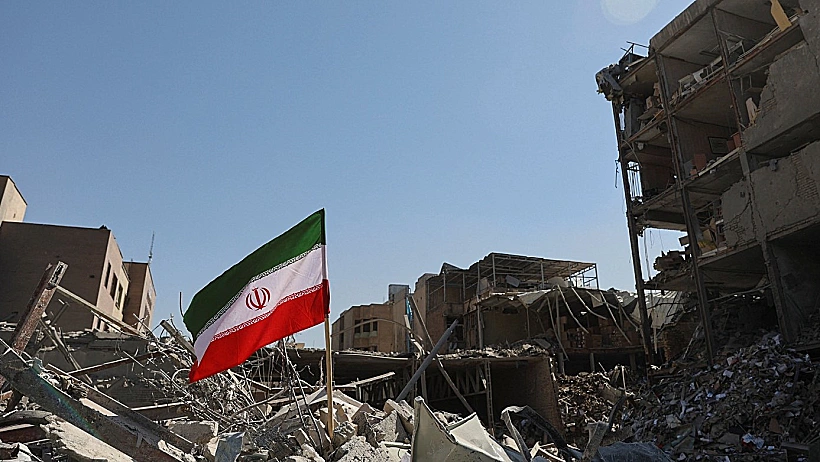 הרס אחרי הפצצות בטהרן