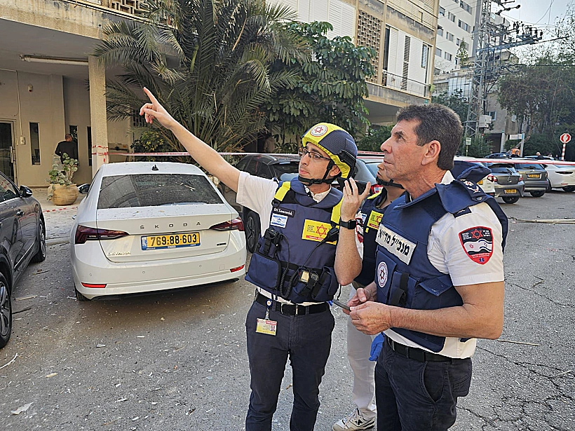 מנכ"ל מד"א אלי בין בזירת נפילה בגוש דן