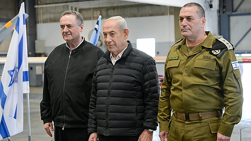 רה"מ נתניהו, שר הביטחון כ"ץ והרמטכ"ל זמיר בבסיס חיל האוויר בפלמחים