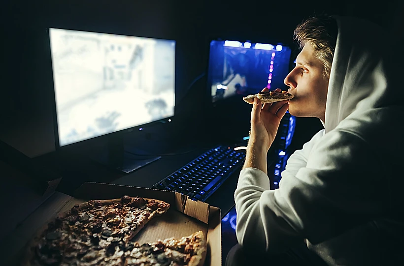 סטודנט צעיר שילם מחיר רפואי כבד לאחר מרתון גיימינג קיצוני במיוחד