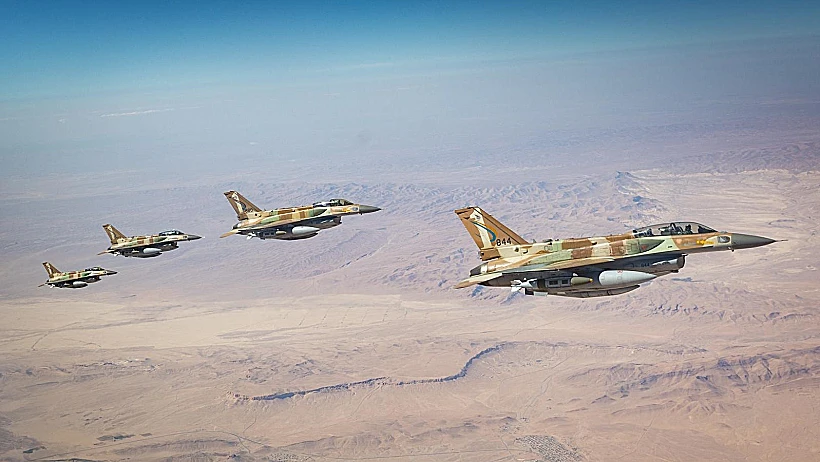 מטוסי קרב של חיל האוויר בדרכם לתקיפה באיראן