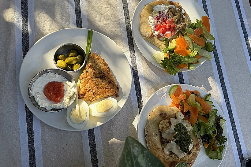 סטודיו Suit Case ירוחם בית קפה