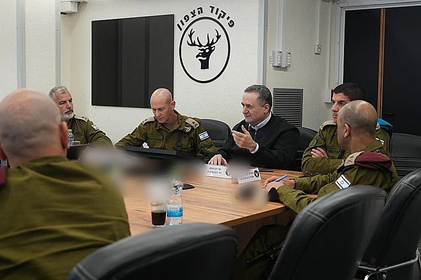 ישראל כ"ץ בביקור בפיקוד בצפון
