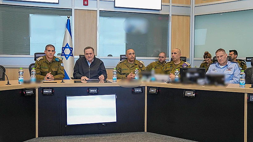 שר הביטחון ישראל כ"ץ בהערכת מצב בקריה