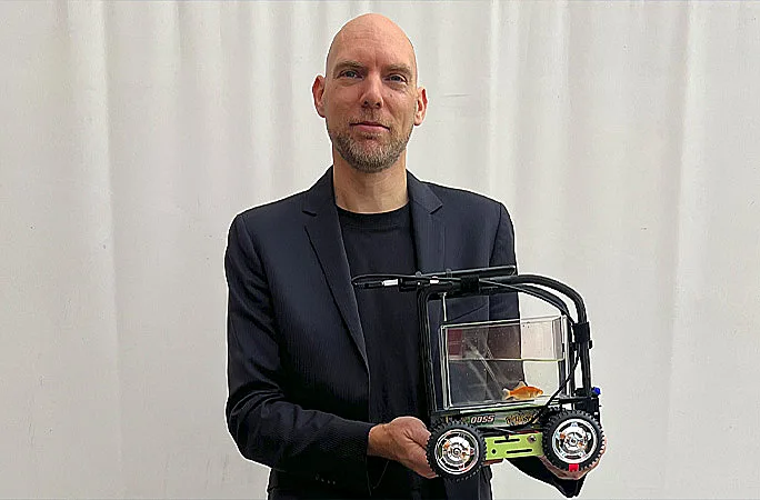 אמסטרדם, שם צוות מהנדסים בנה מערכת יוצאת דופן